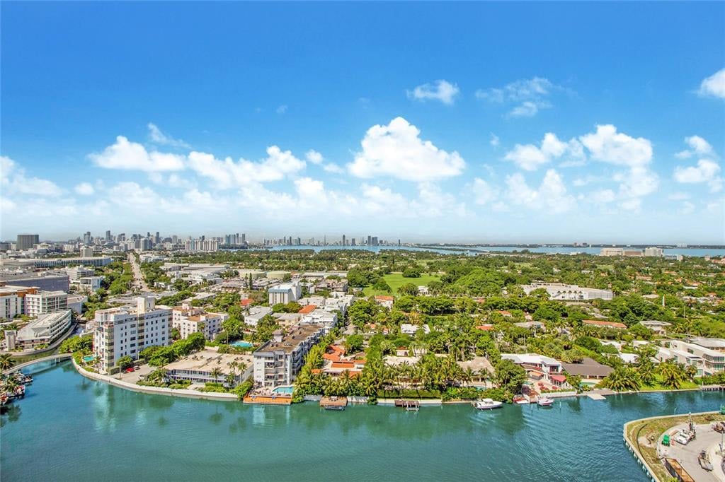 2555 Collins Ave Unit PH208