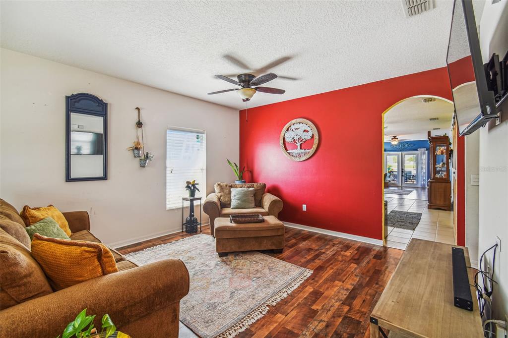 3154 Queen Alexandria Dr