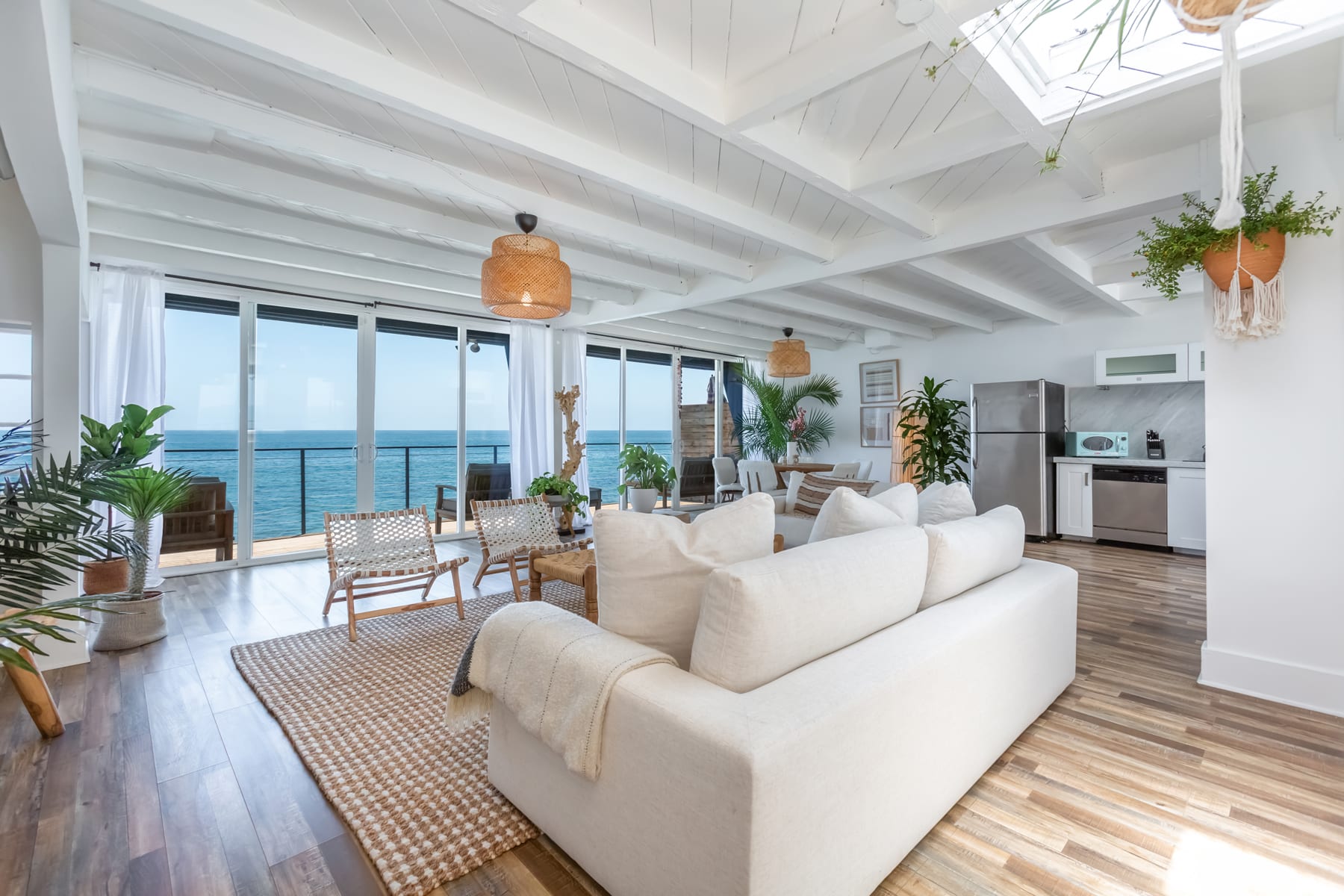 Casa del Mar by Oraklus