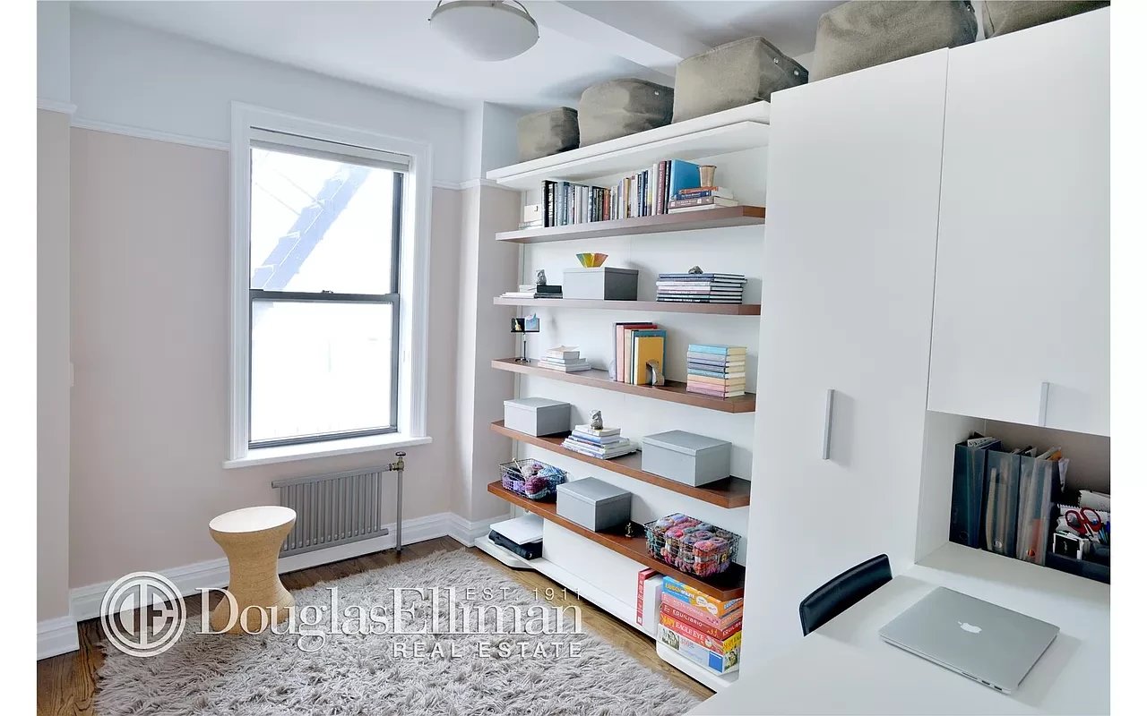 415 Central Park West Unit: 14E