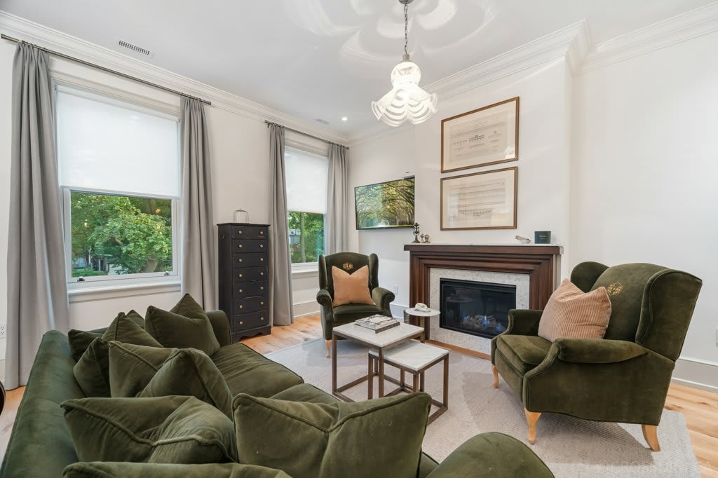 Centrally Nestled In Lytton Park