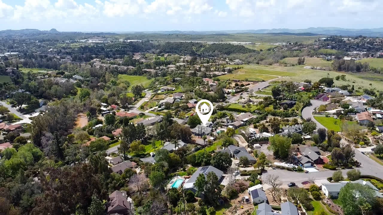 1002 Pepper Tree Ln