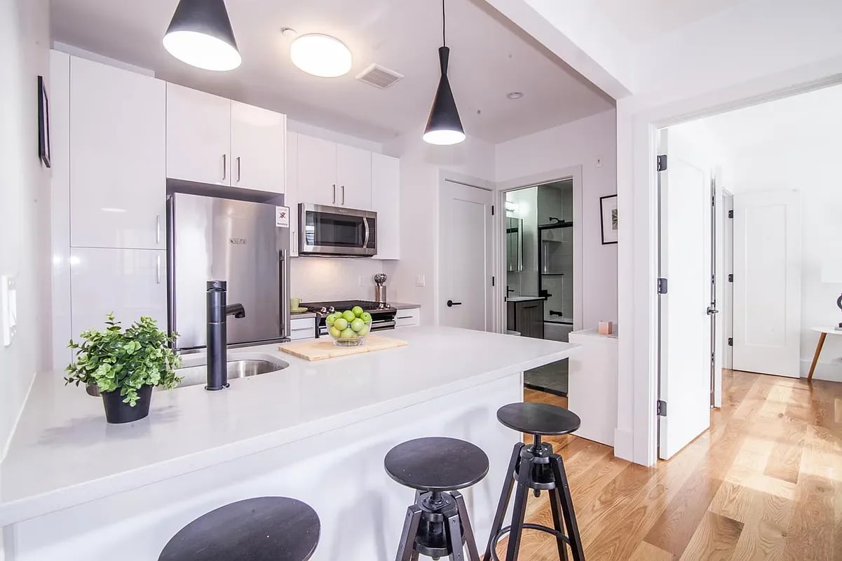410 Nostrand Ave, #4R