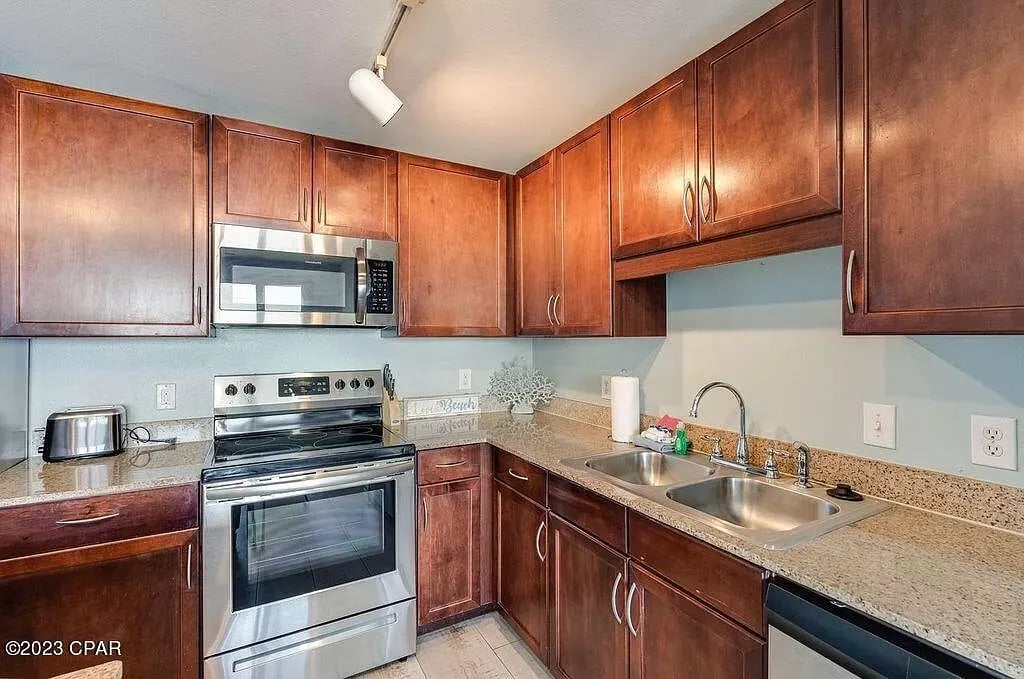 9860 S Thomas Drive Unit 1609