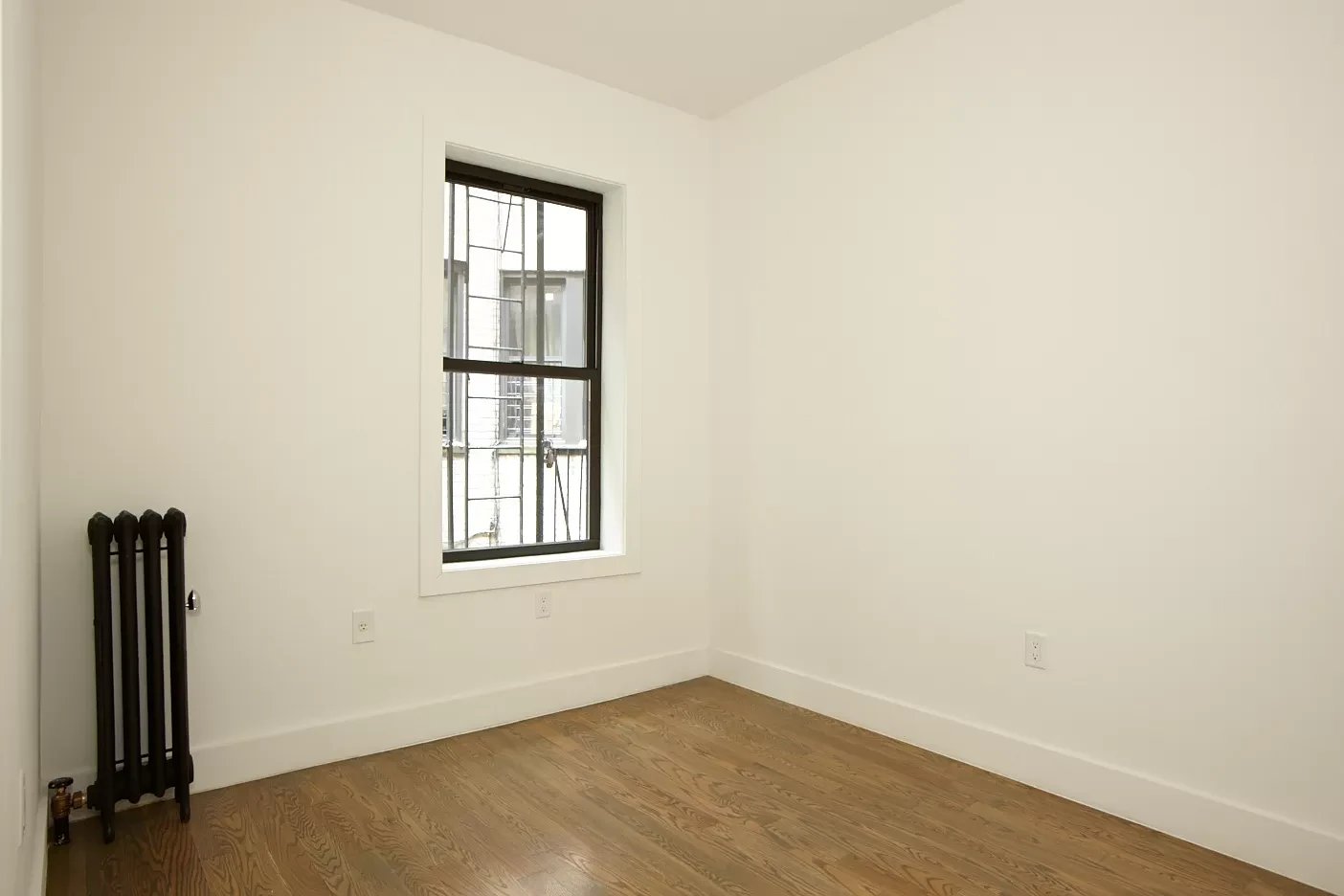 41 Clarkson Ave Apt 3F