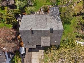 1051 Leslie Dr