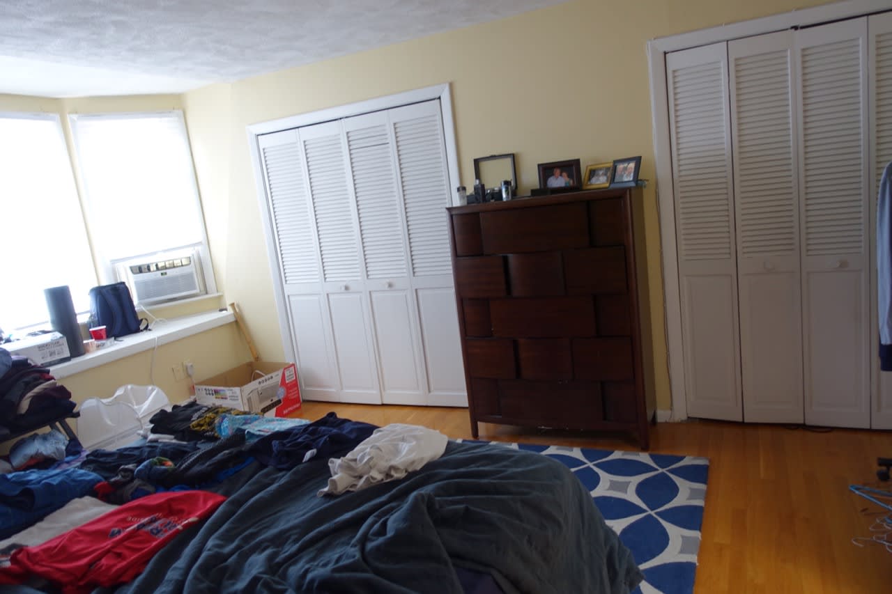 Warren Avenue @ Clarendon 2 bedroom - Heat and Hot Water Included! Laundry in unit! 