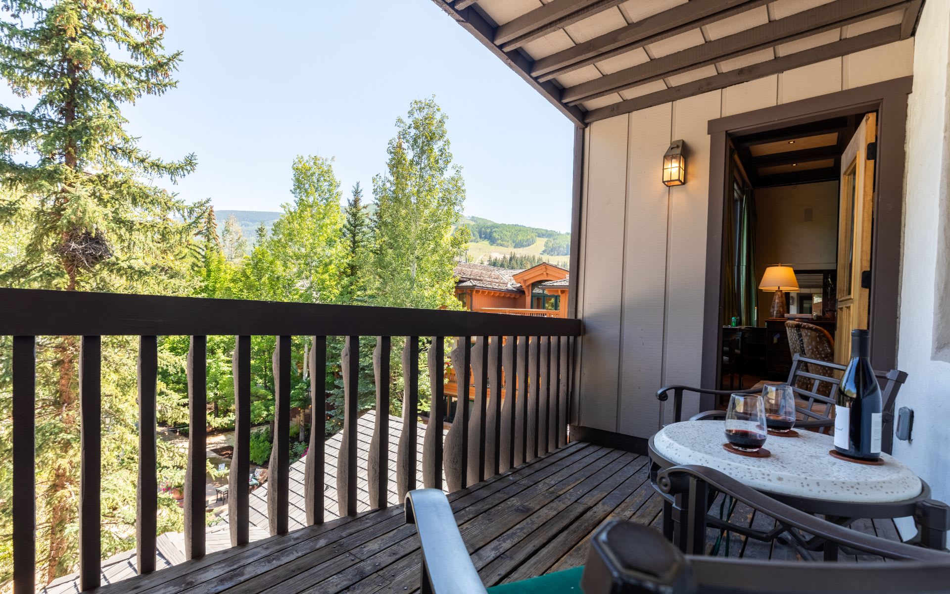The Lodge at Vail Condominiums #521