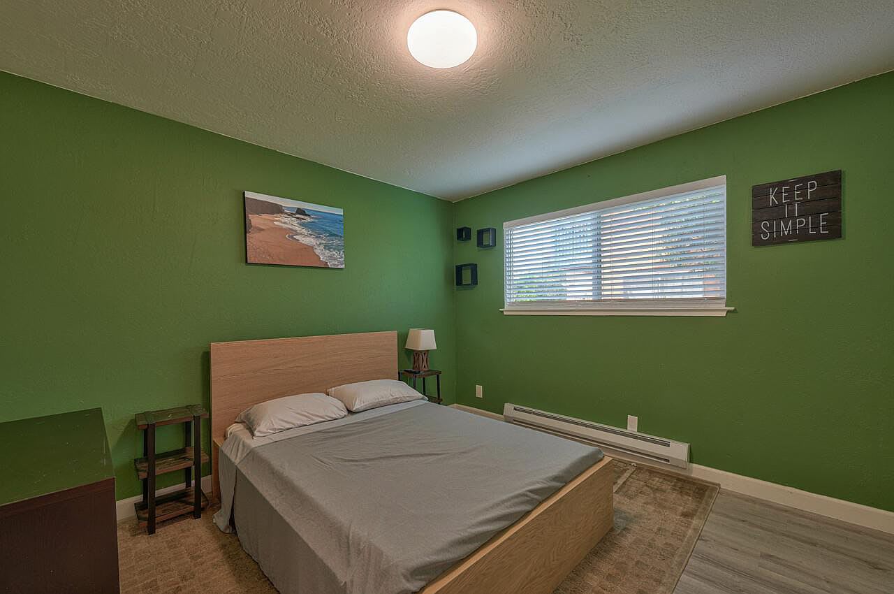 3156 Eucalyptus St APT 8