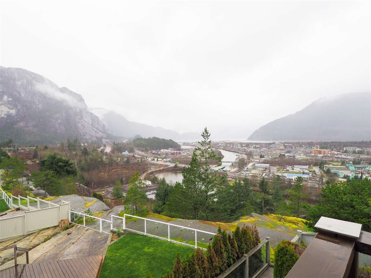 1005 Panorama Pl