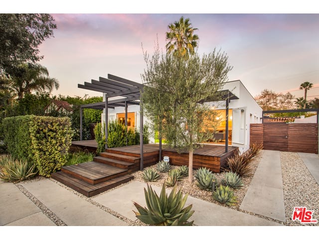 428 Westbourne Dr