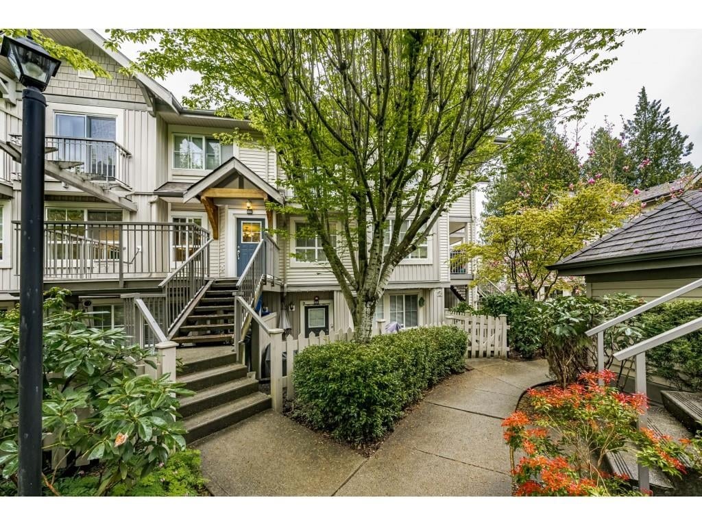 66-7088 17th Ave