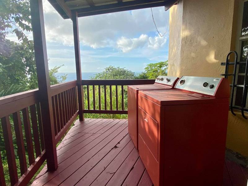 218 Brewer's Bay 2 Bedroom Apartment