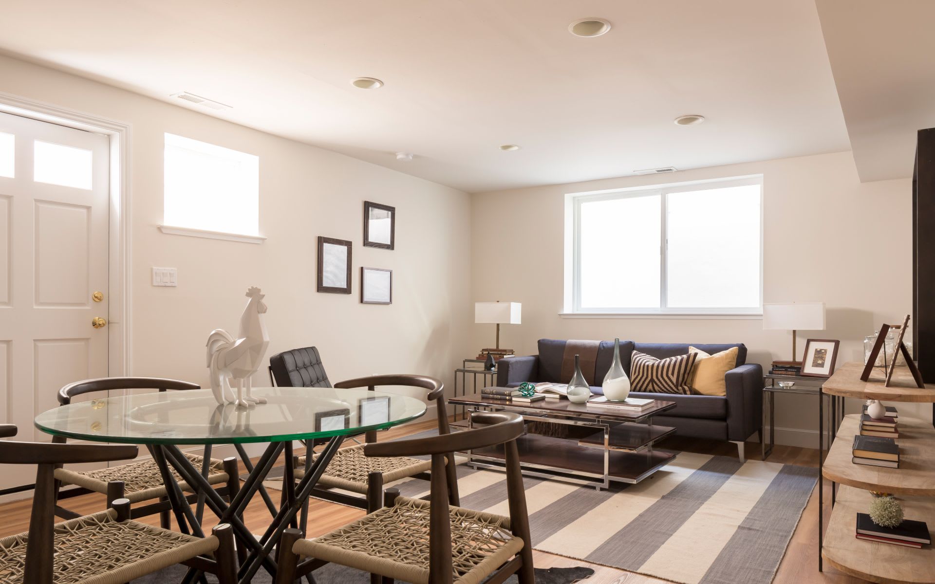 1523 Baker St