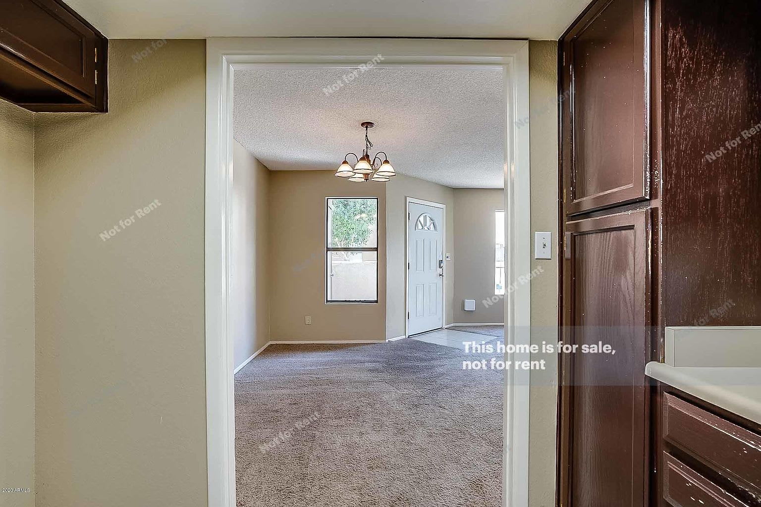 2040 S Longmore