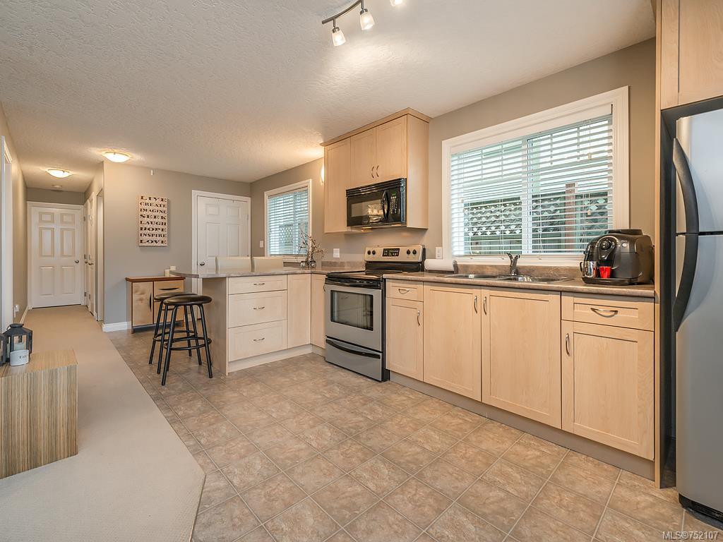 950 Walfred Rd, Langford
