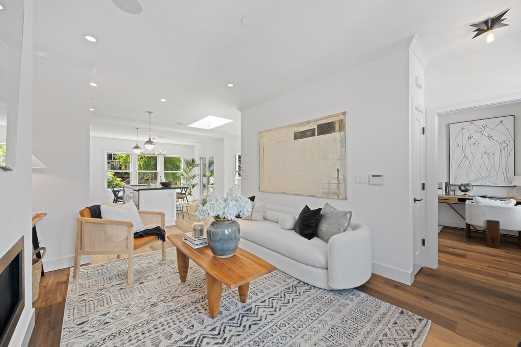 228 Ellsworth