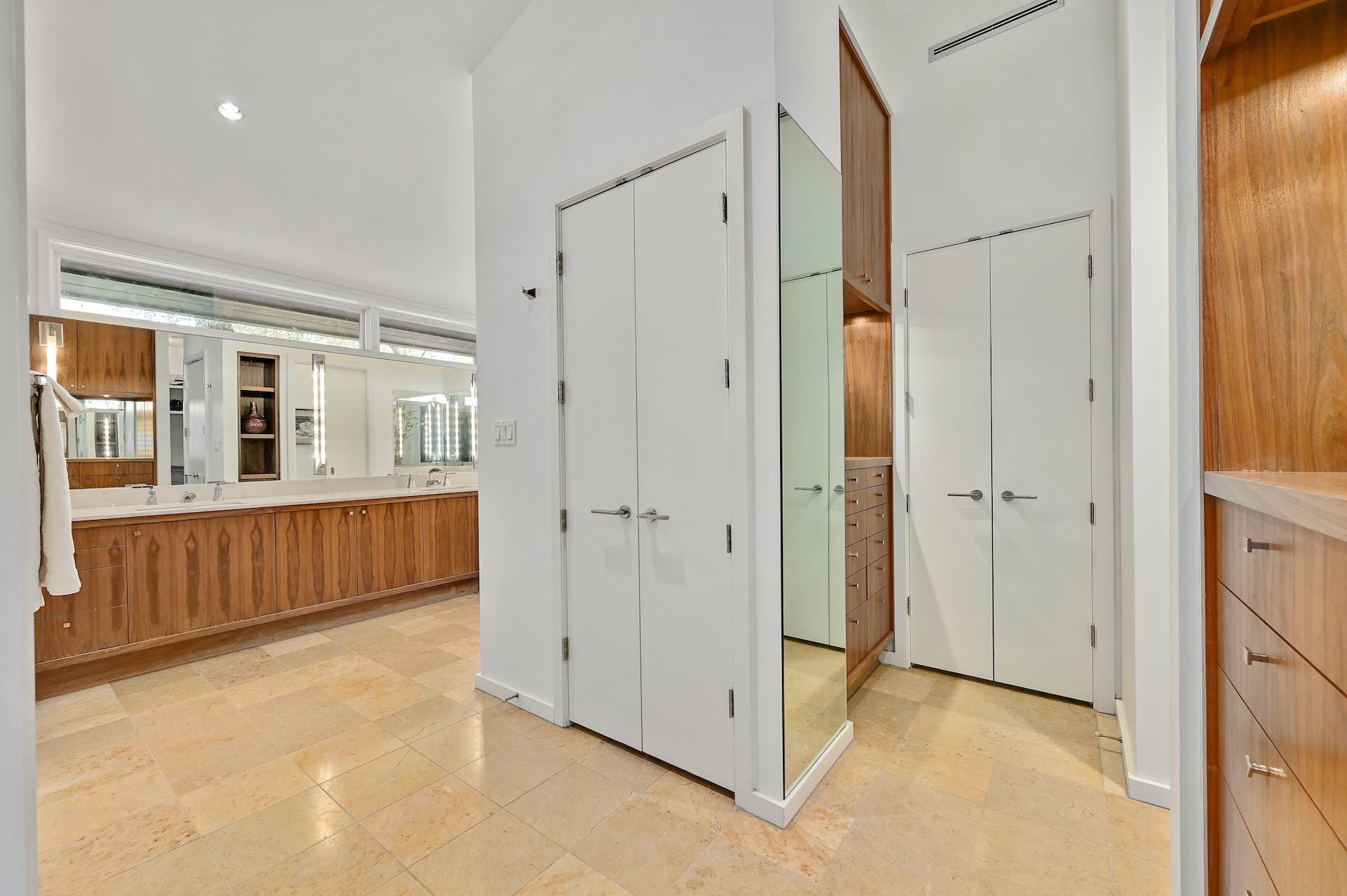 2917 Marina Shores Drive