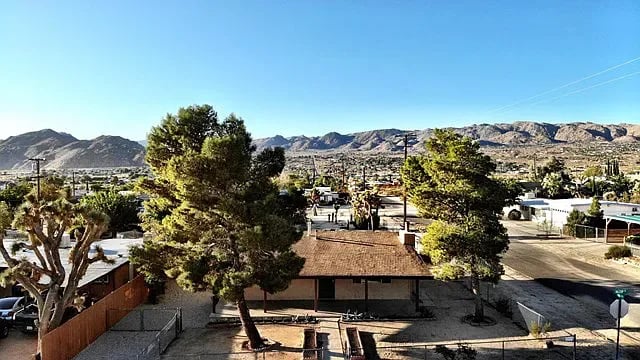 61807 Hilltop Drive