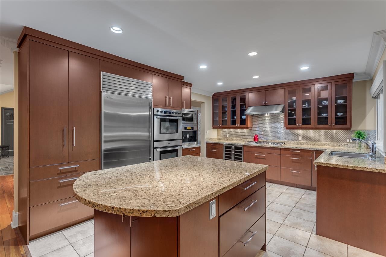 975 Leyland Street, West Vancouver