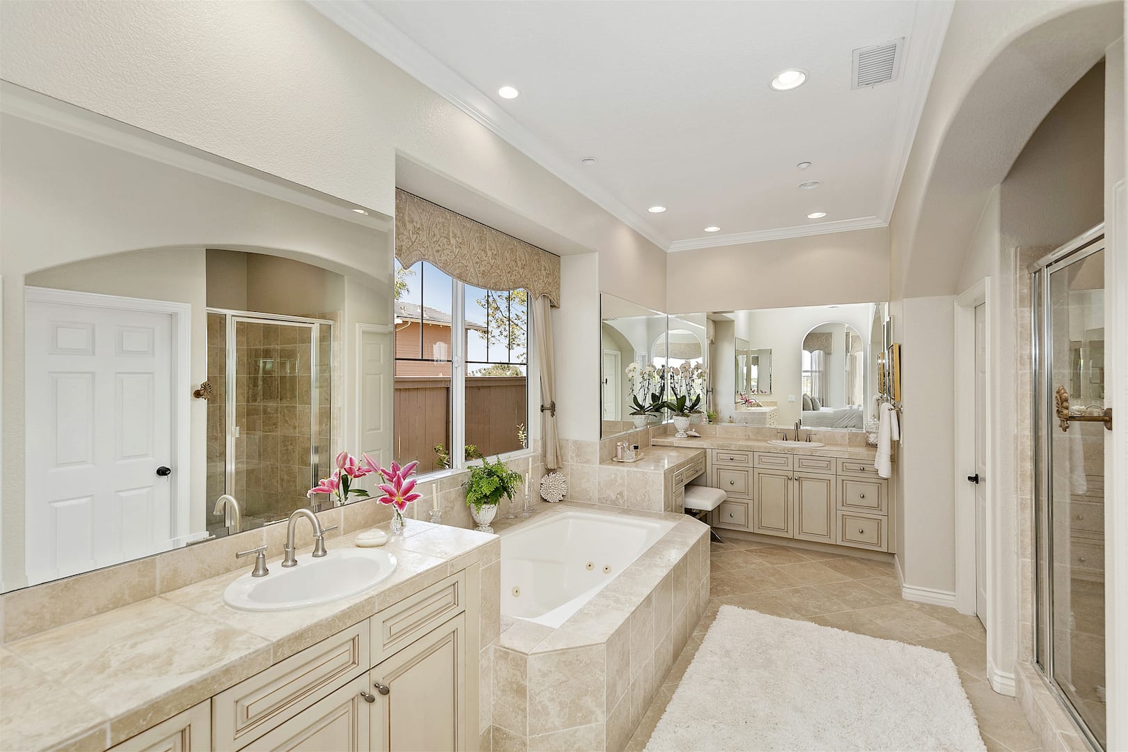 1435 Ravean Court