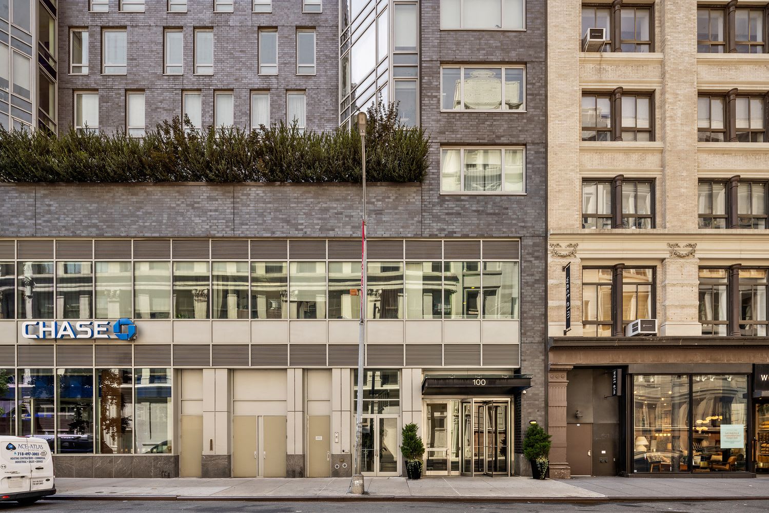 100 W 18th St, #3D