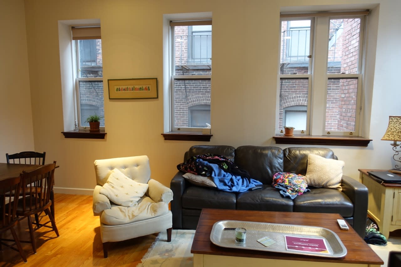 Second Floor Saint Botolph 2 bed 1 bath - Common Roof Deck/Laundry - Back Bay/South End Border! 