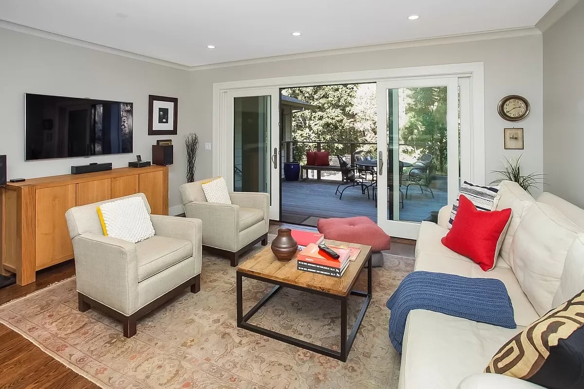 27 Evergreen Dr