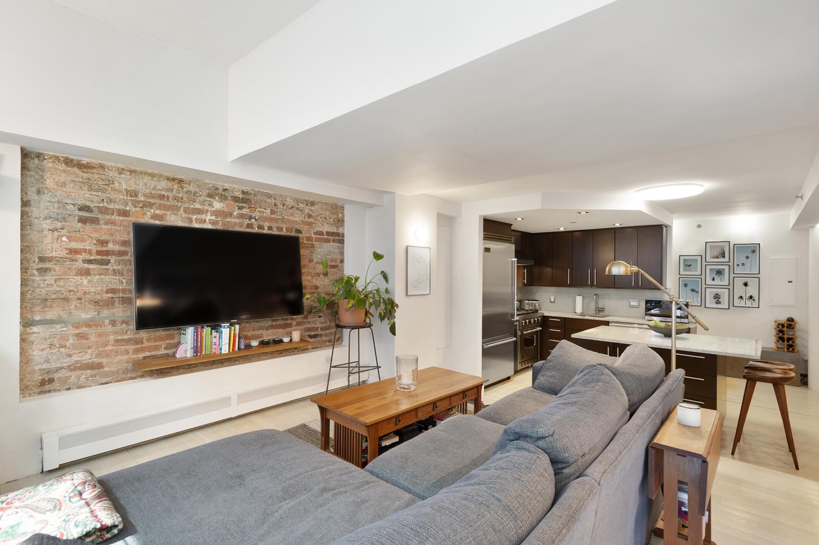 88 Jane Street, Apt 1-RW