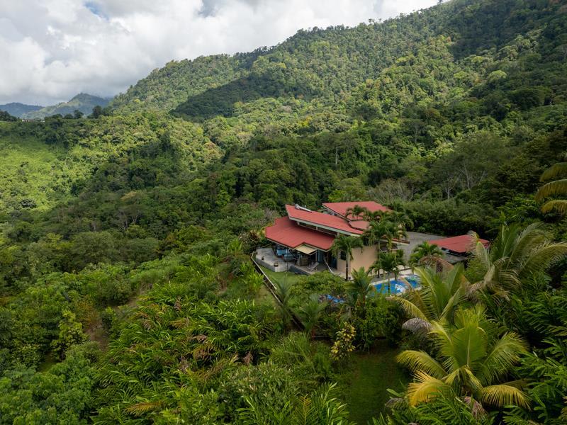 Outstanding 4 Bedroom Ocean View Home