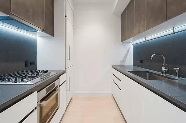 11 Hoyt Street Unit: 26G