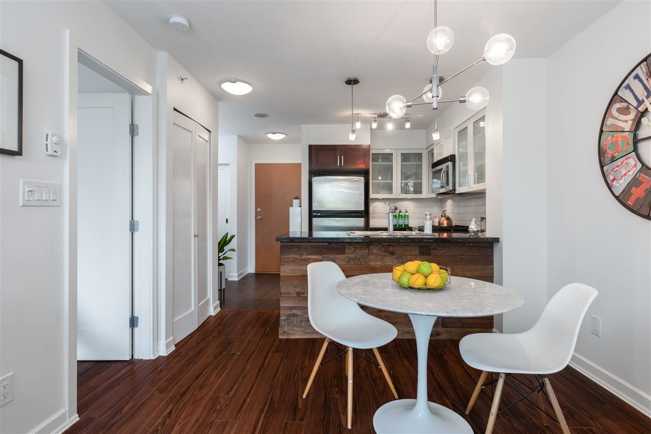402-1 Renaissance Square