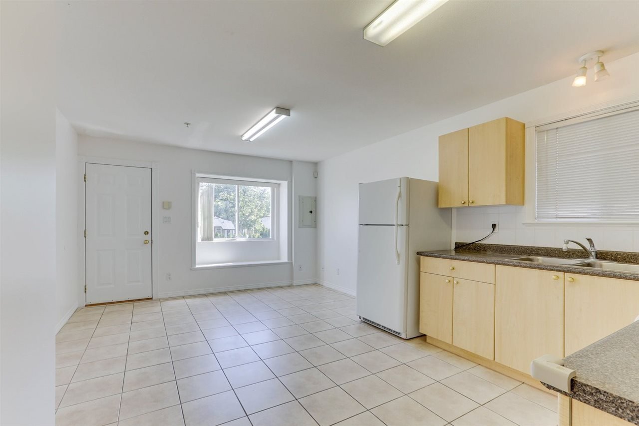 268 E 45th Ave