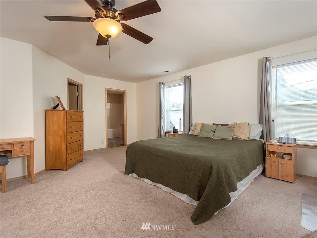 5324 115th Pl SE