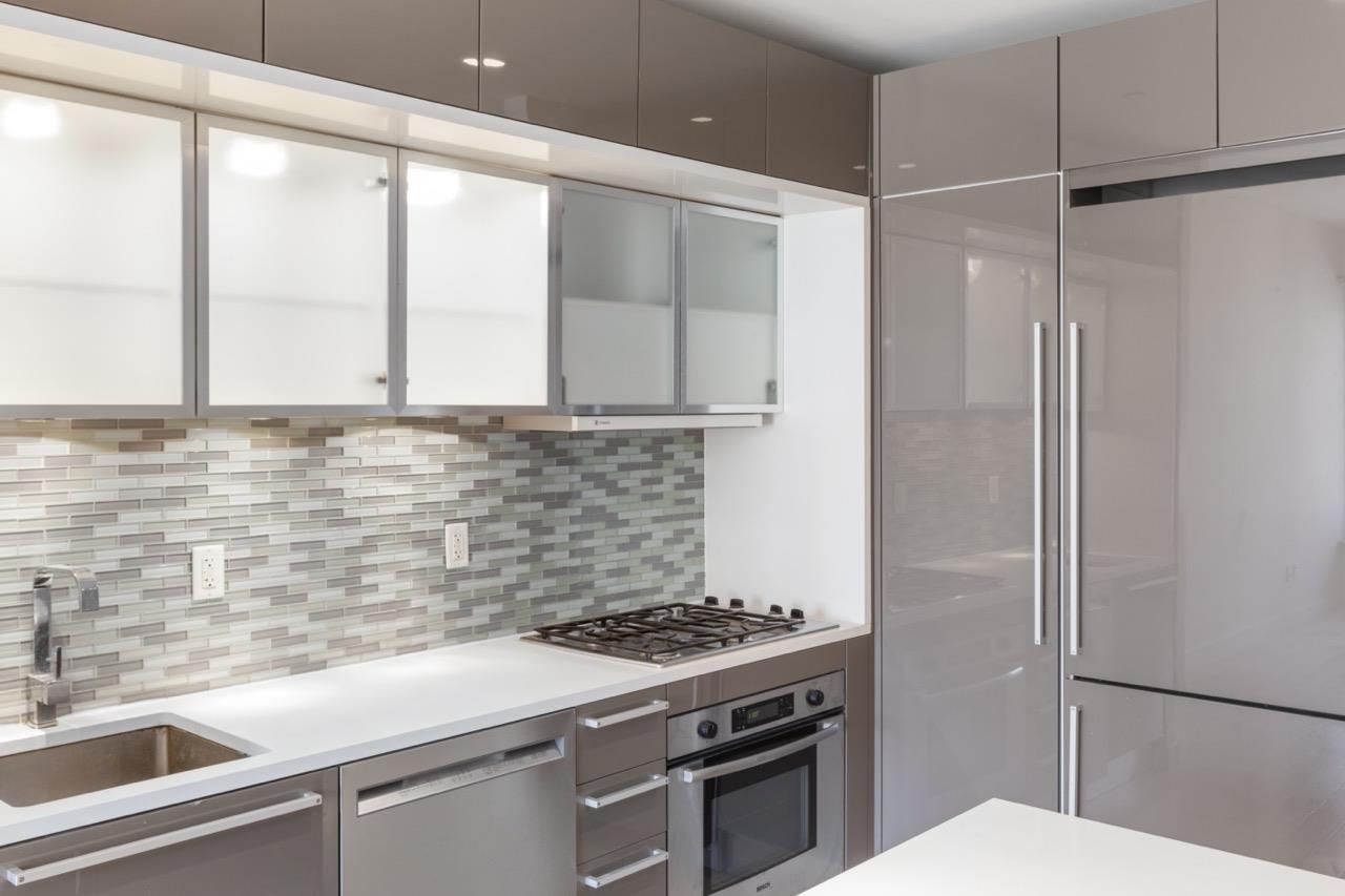 75 Wall Street, Apt 32-B