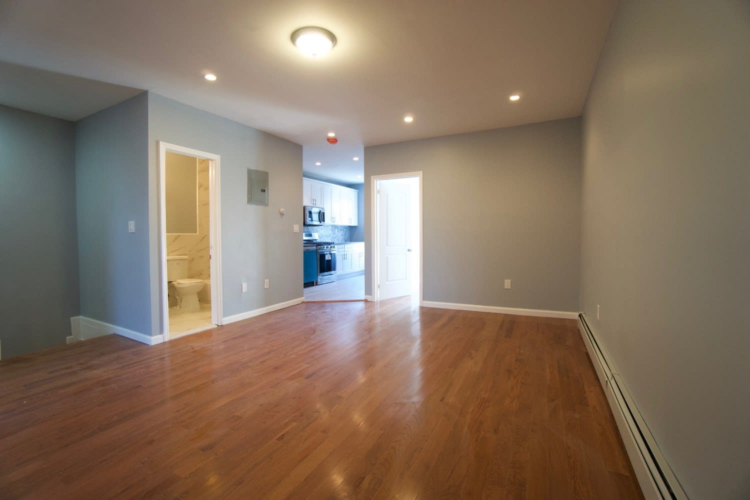460 Miller Ave, Unit TOP