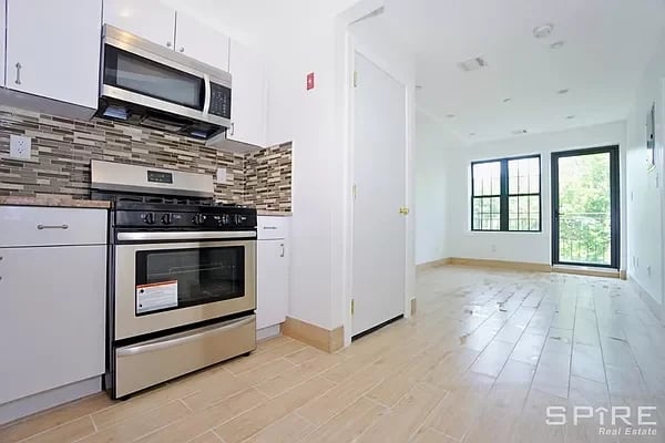 626 Greene Avenue Unit: 403