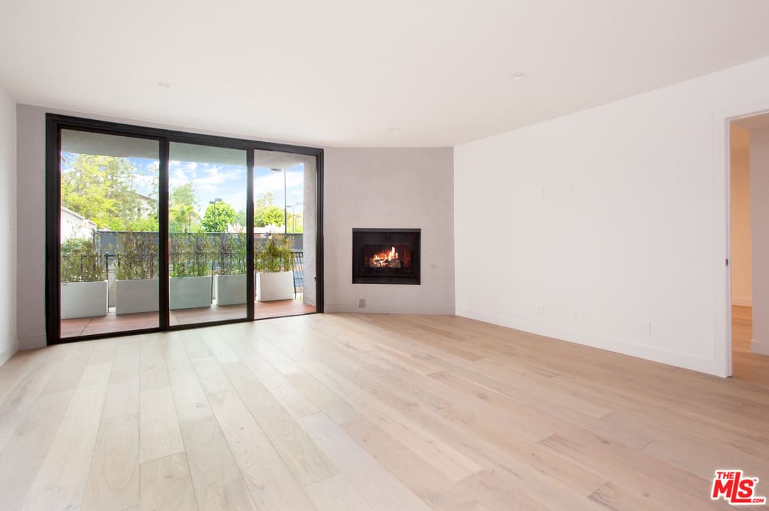 8145 Redlands St, #105