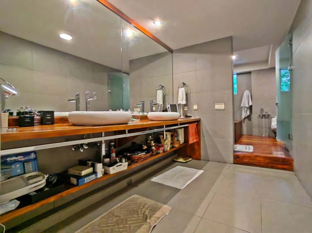 Panoramic View Single Level Condo, Escazu, San Jose