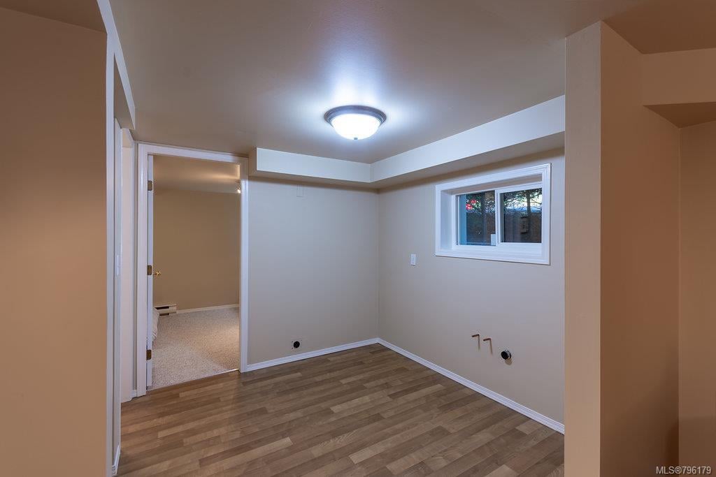 1139 Camrose Cres
