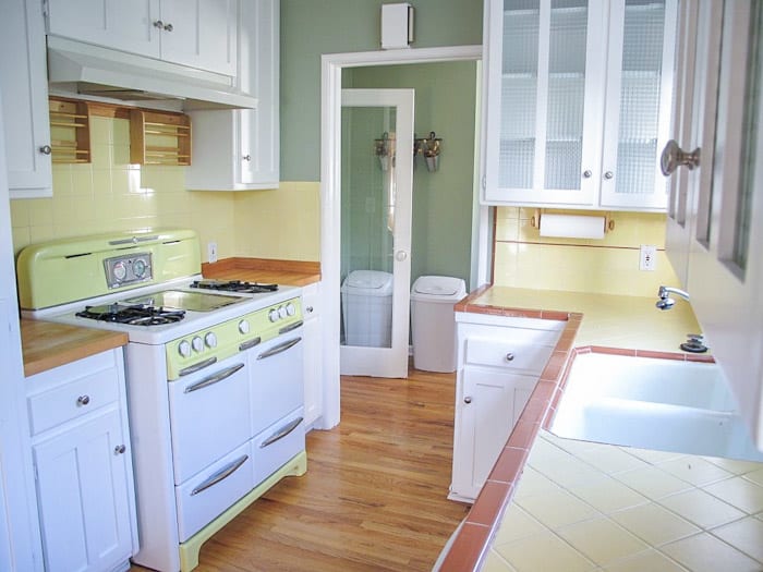 7251 Katherine Ave Van Nuys, CA