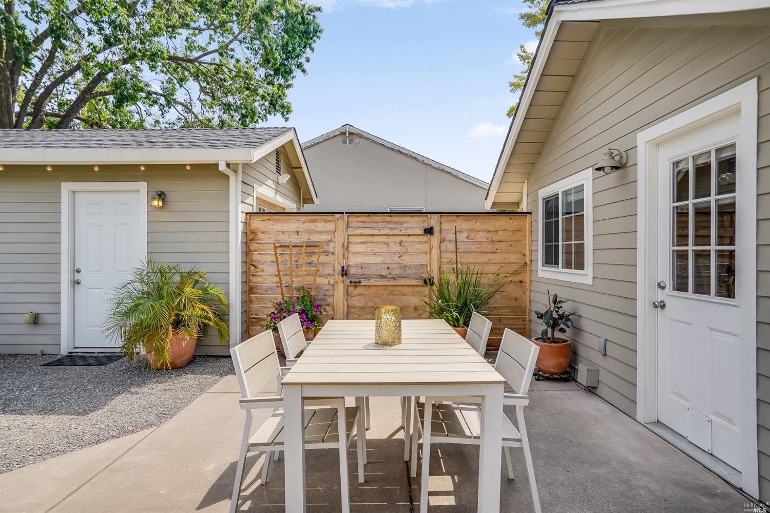 Hartson, Napa