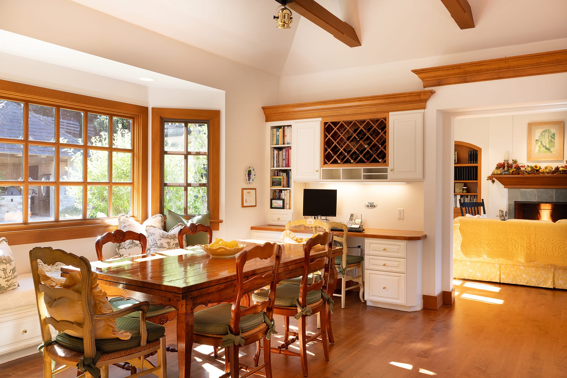 Peaceful French Country Estate - 5 Sleepy Hollow Dr