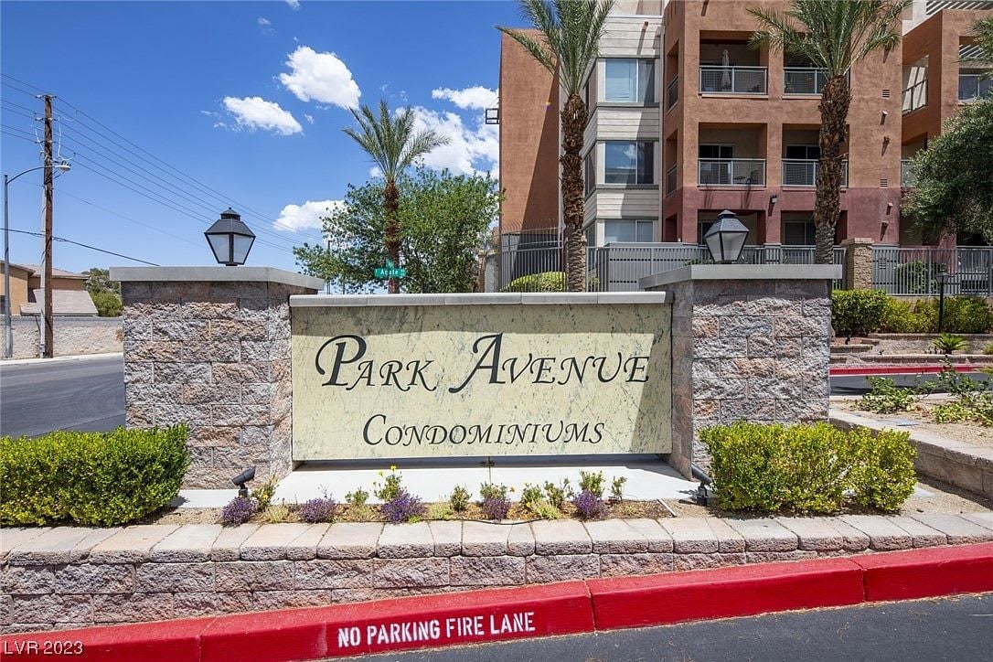 15 E Agate Ave #207