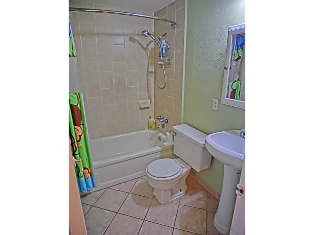 1949 Naples Dr