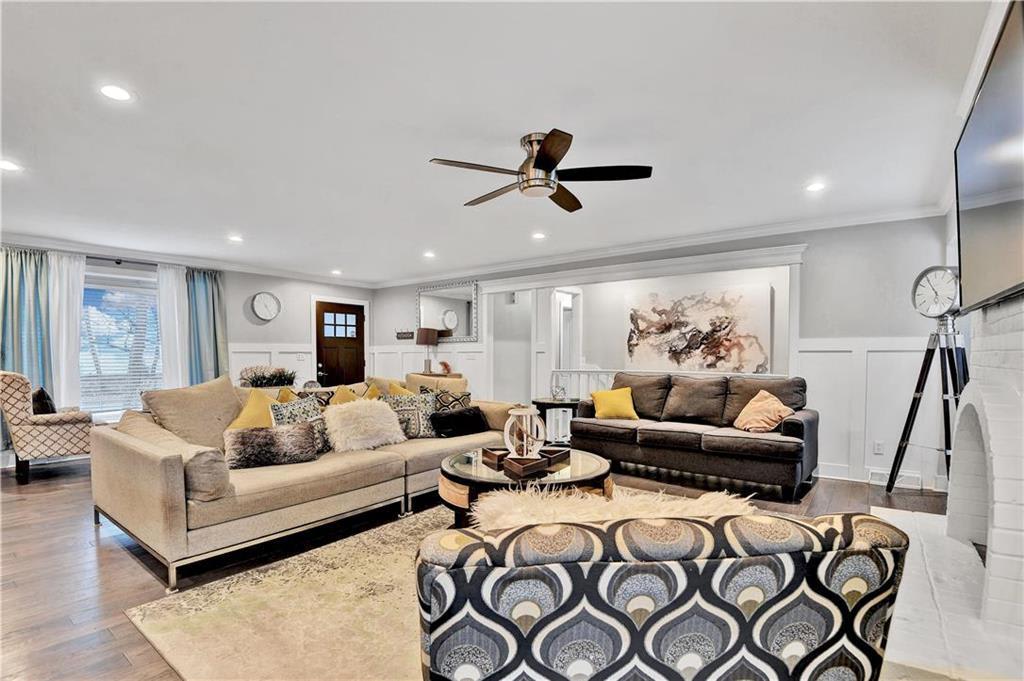 9217 Grandview Drive