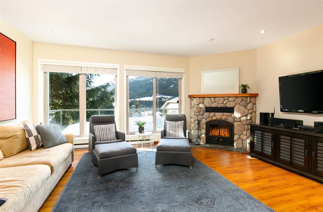 3135 St. Moritz Cres