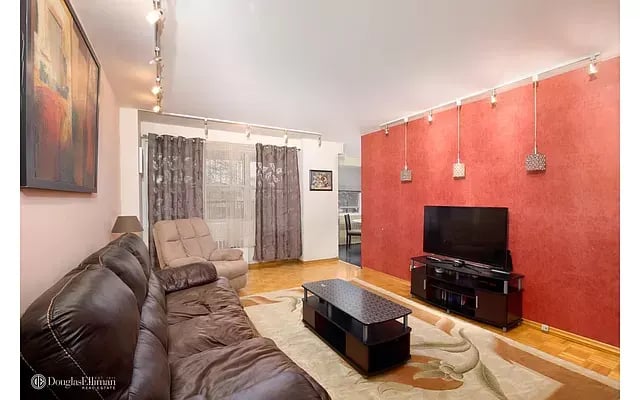 2475 West 16th Street Unit: 2E