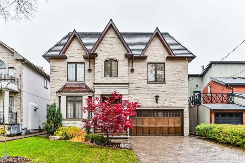  157 Princess Avenue