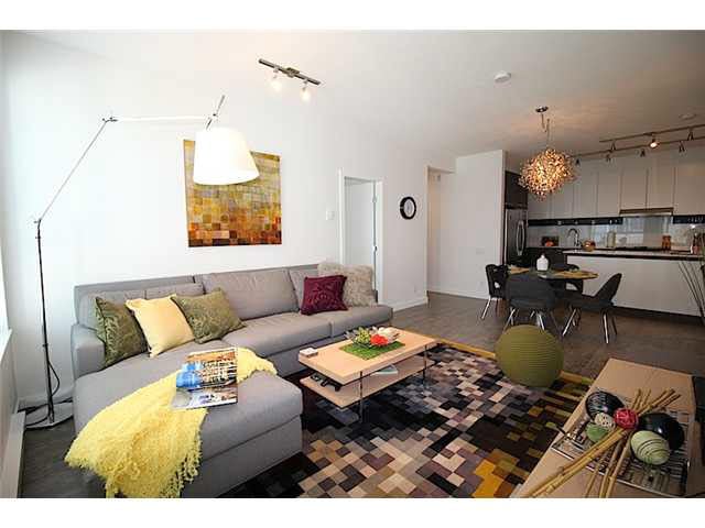 209-545 Foster Ave